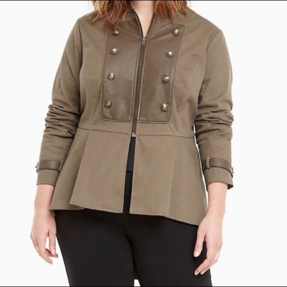 Torrid Peter Pan size 1 coat